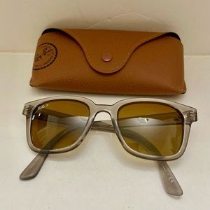 Ray-Ban Grayish-Brown Sunglasses RB5323 6449/72 51-20 250 3N